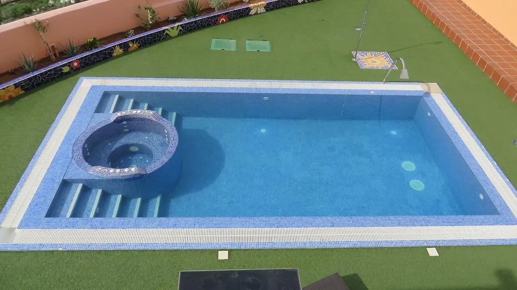 Villas Las Norias 타라할레호 0*,